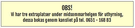 Husvagnsplatser vid Ljusdals Golfklubb i sommarmiljö.